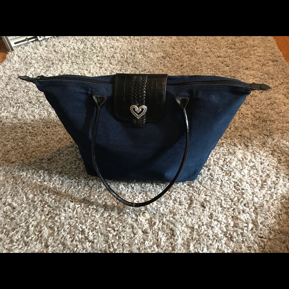 Me world By Brighton Purse